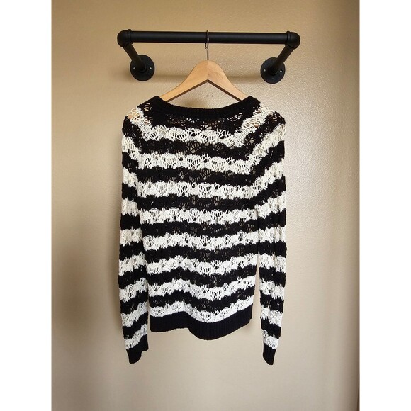 Forever 21 striped black and white sweater size small - Picture 2 of 9